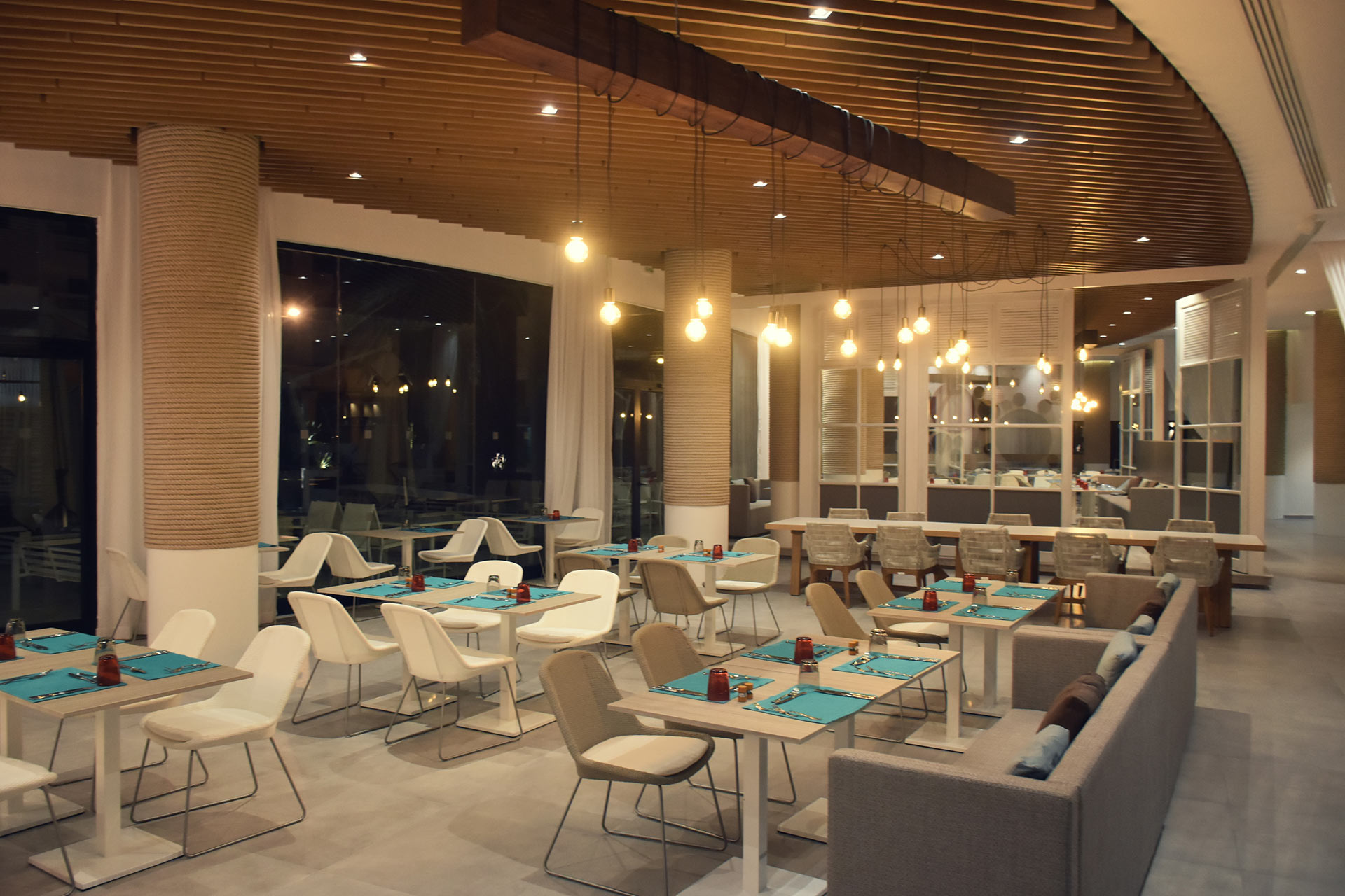 https://dawserandpartners.com/wp-content/uploads/2016/05/all-day-restaurant-3.jpg