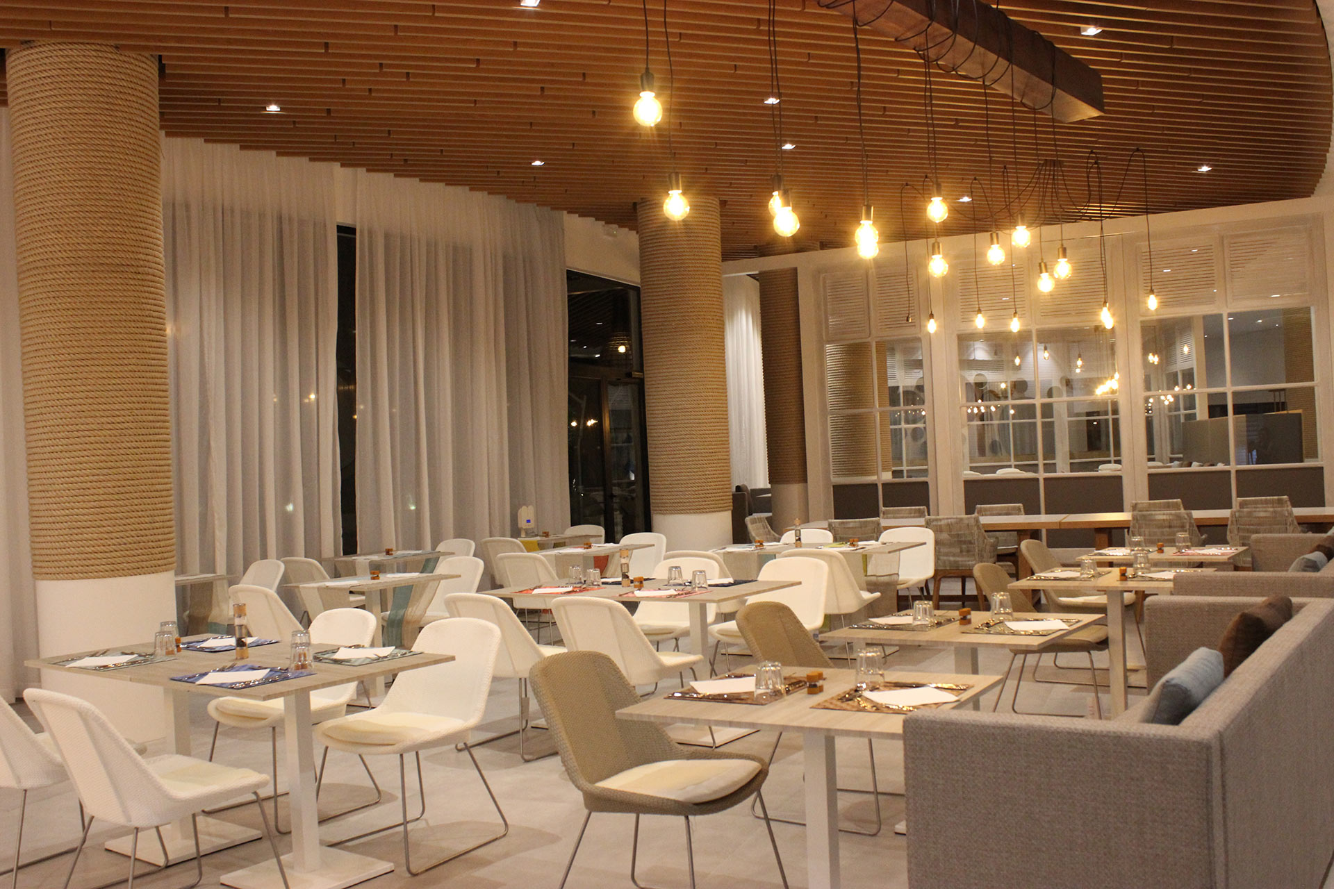 https://dawserandpartners.com/wp-content/uploads/2016/05/hotel-restaurant-6.jpg
