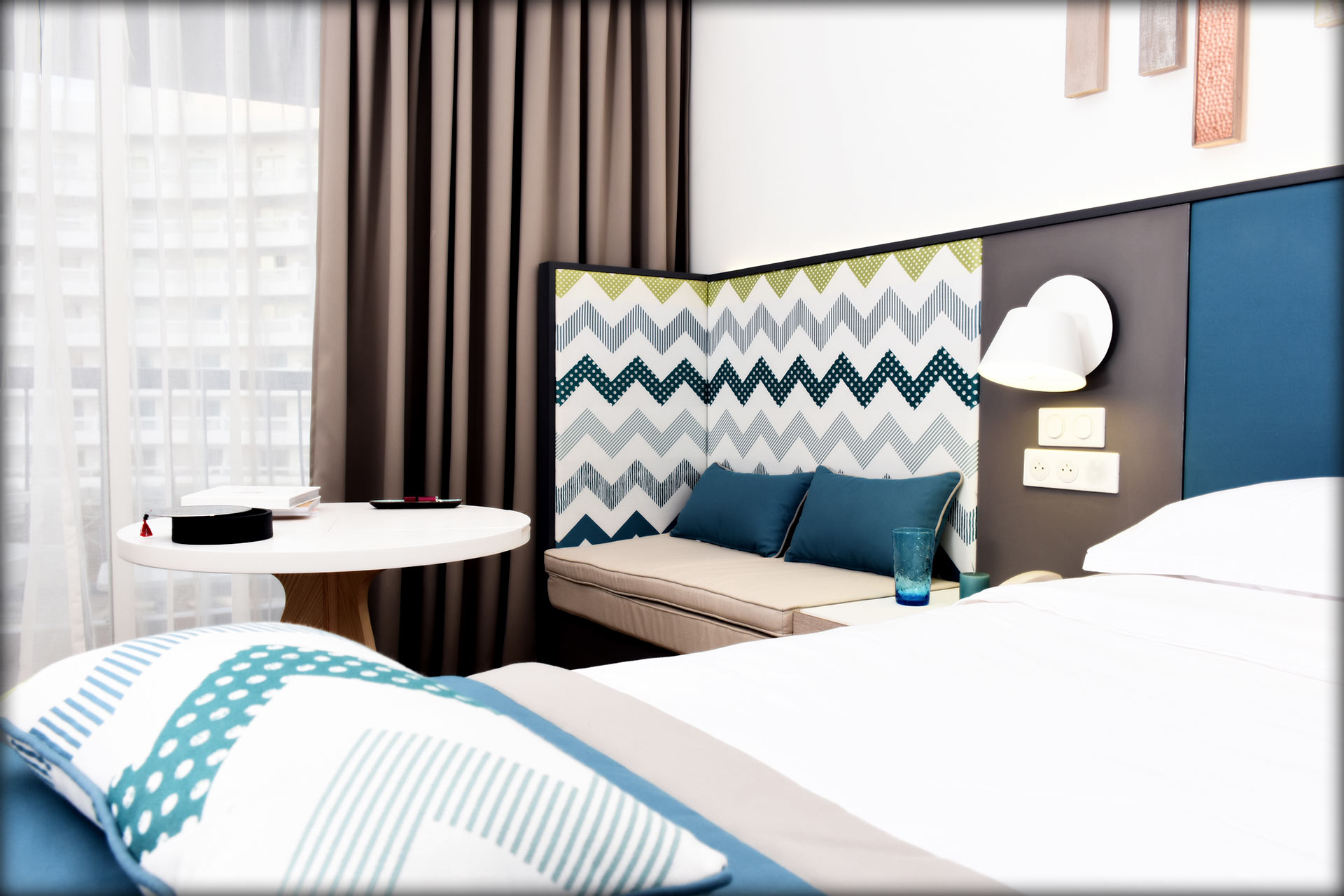 https://dawserandpartners.com/wp-content/uploads/2016/05/hotel-room.jpg