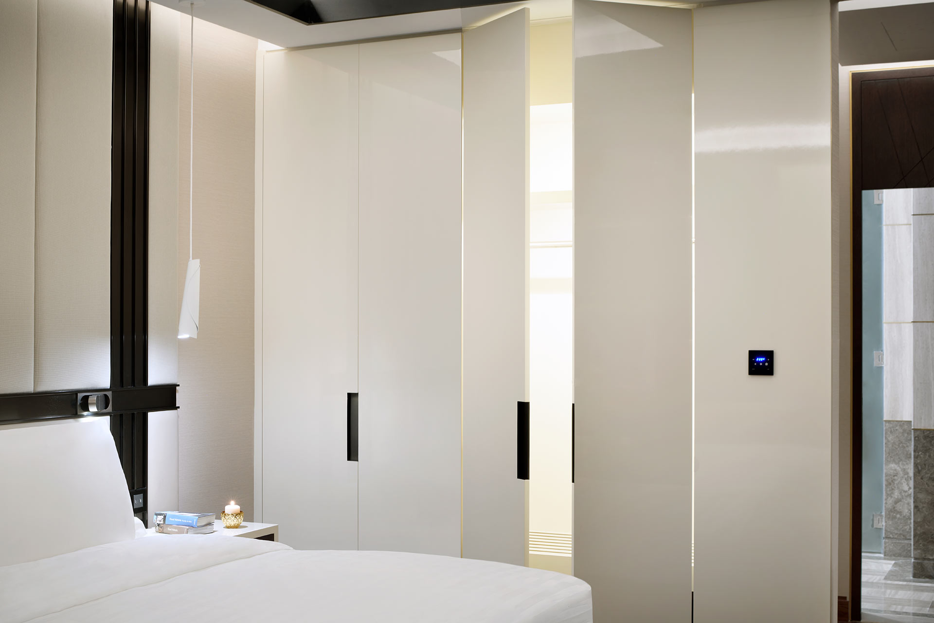 https://dawserandpartners.com/wp-content/uploads/2016/05/master-room_DEF4949.jpg