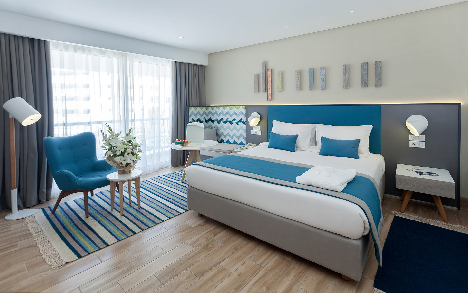 https://dawserandpartners.com/wp-content/uploads/2016/05/the-room-king-bed.jpg